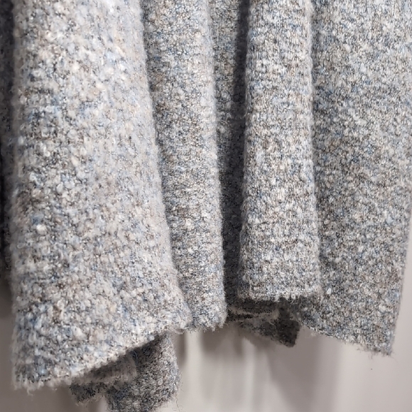 Wishlist | Minimalist Gray Speckled Knitted Cardigan Sweater Size M/L - Picture 5 of 11